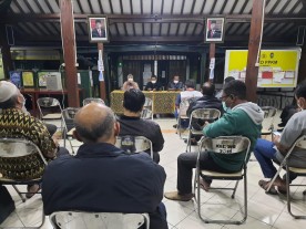 Bagian Kesejahteraan Rakyat Kota Yogyakarta Laksanakan Kegiatan Rutin Pembinaan LPMK di Pendopo Kel. Wirogunan
